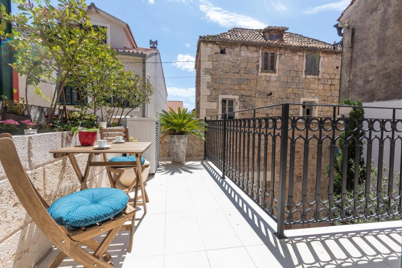 Apartment Coastal Villa Makarska Eksteriør billede