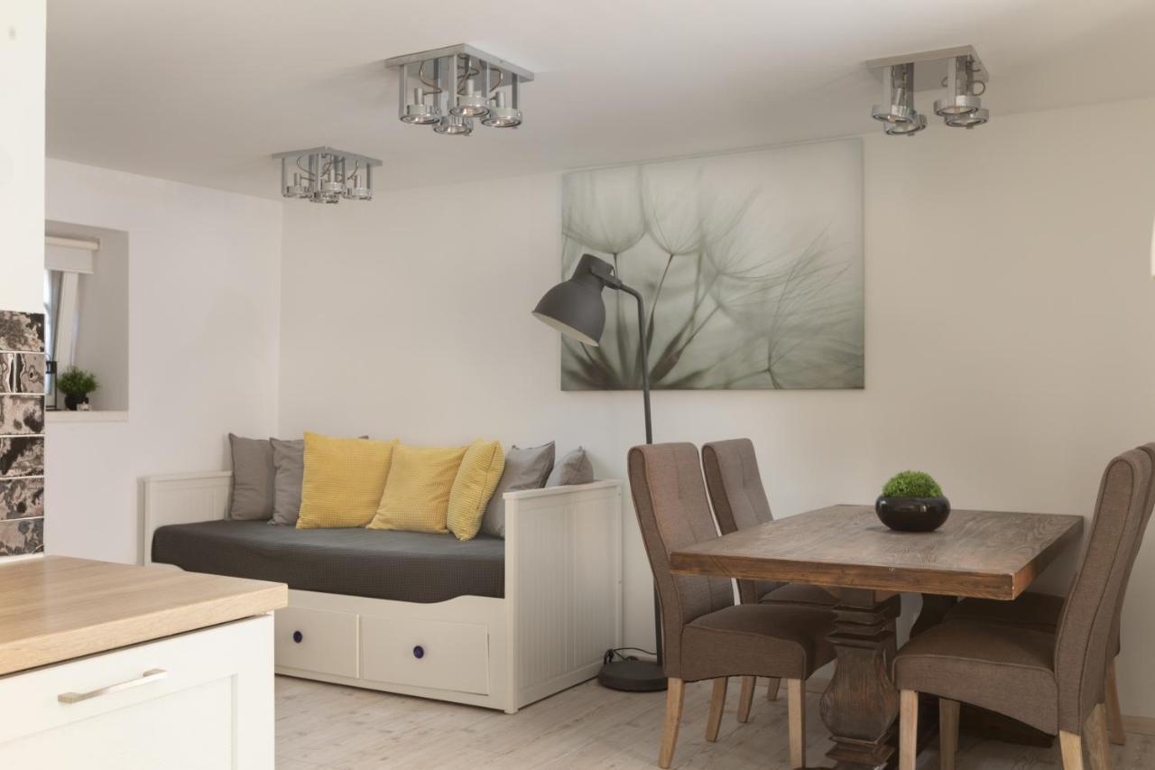 Apartment Coastal Villa Makarska Eksteriør billede