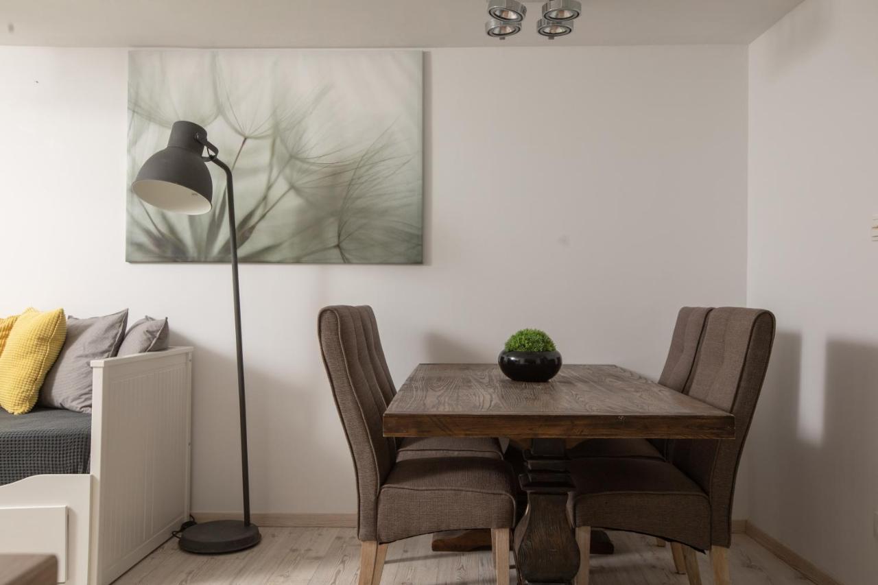 Apartment Coastal Villa Makarska Eksteriør billede