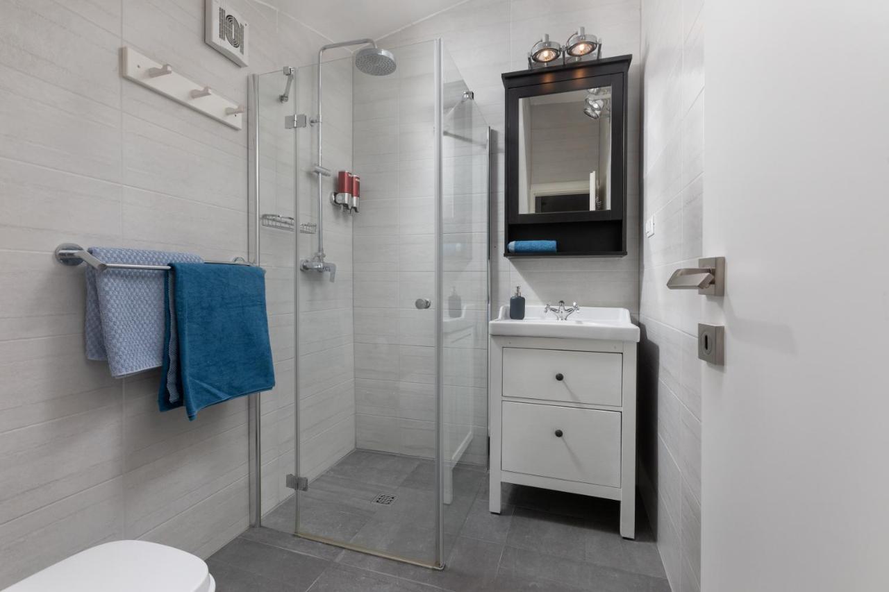 Apartment Coastal Villa Makarska Eksteriør billede