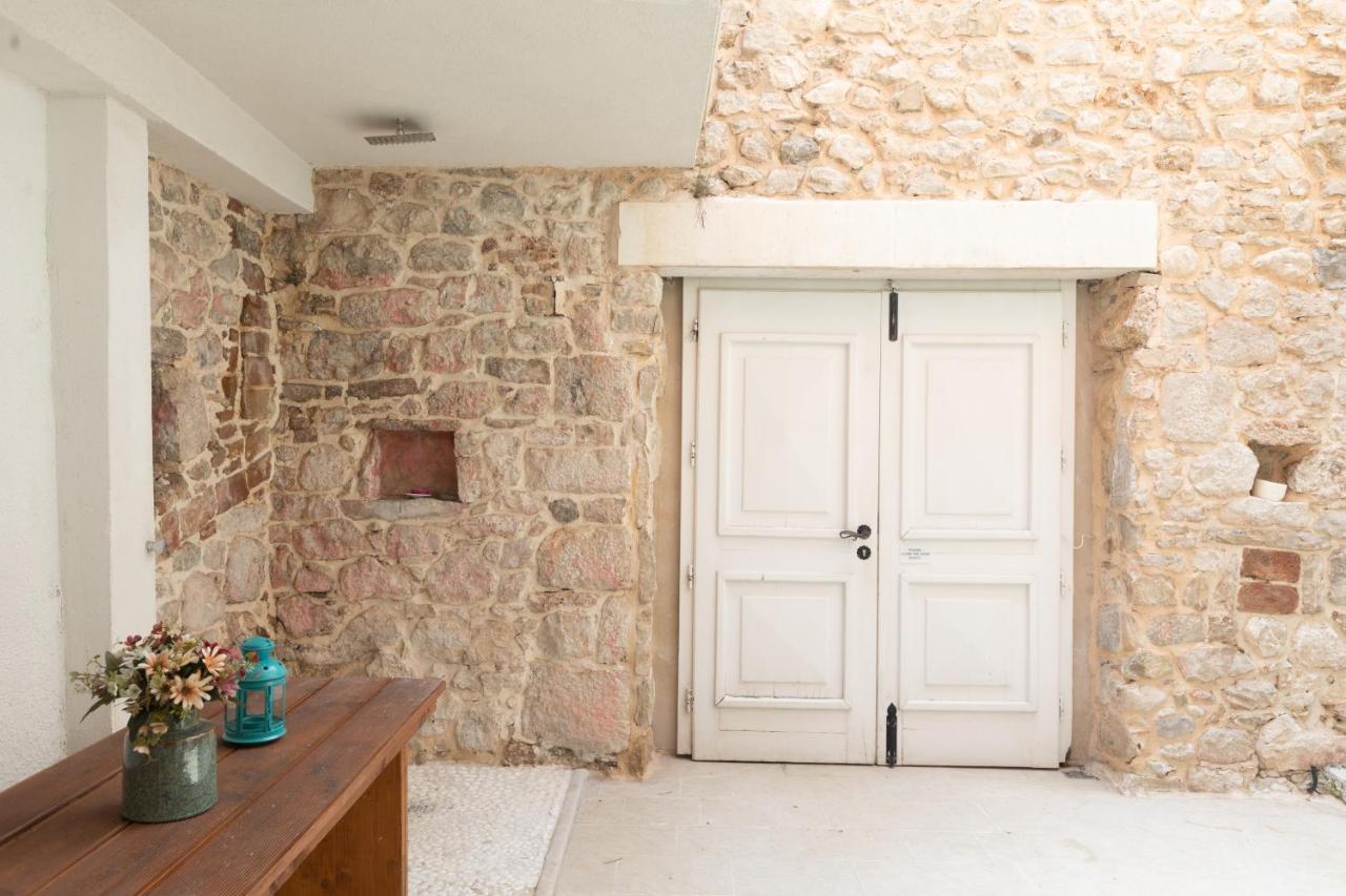 Apartment Coastal Villa Makarska Eksteriør billede
