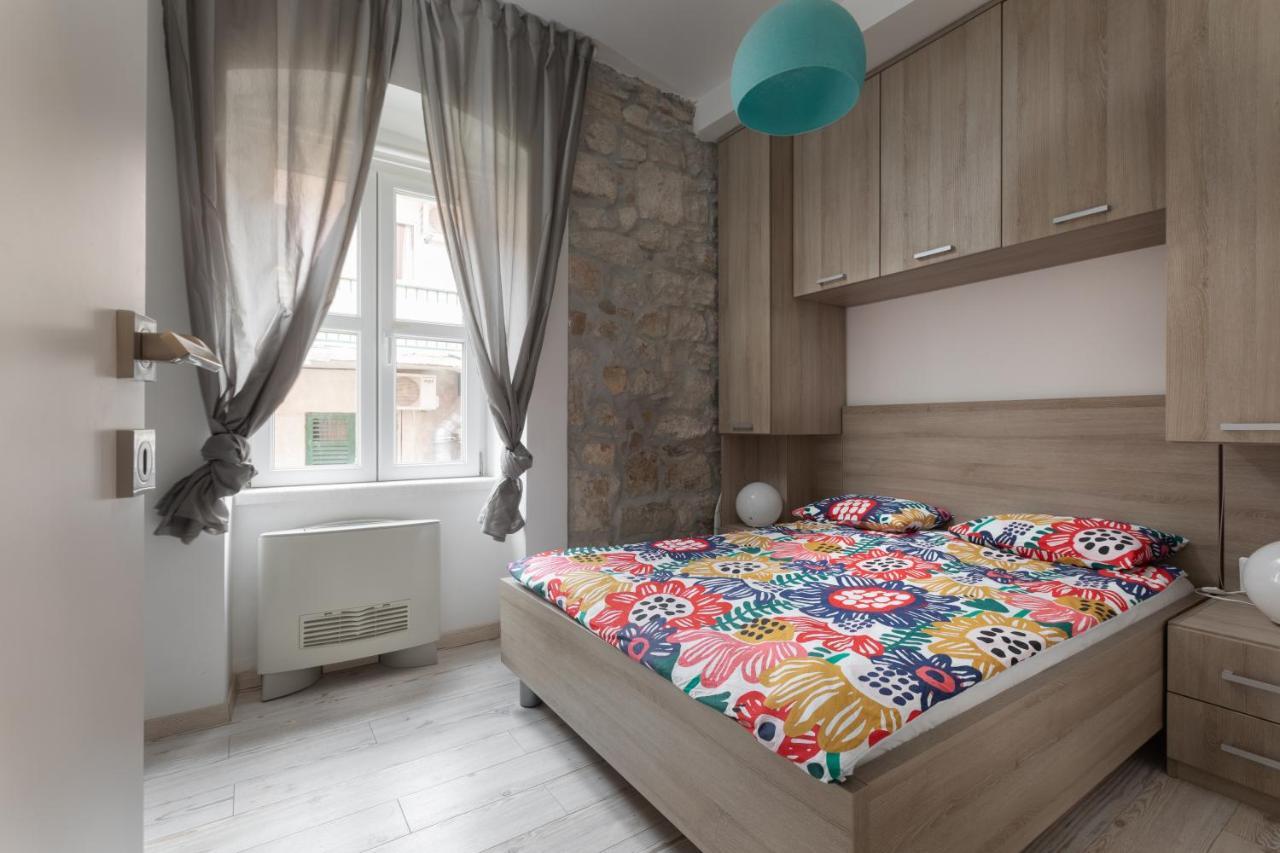 Apartment Coastal Villa Makarska Eksteriør billede