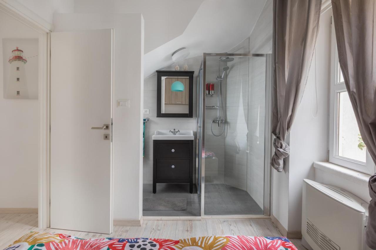 Apartment Coastal Villa Makarska Eksteriør billede